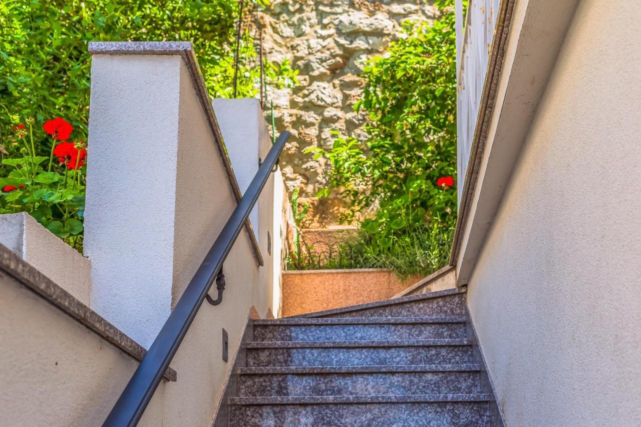 Adriatic Seaview Apartment Omiš Zewnętrze zdjęcie